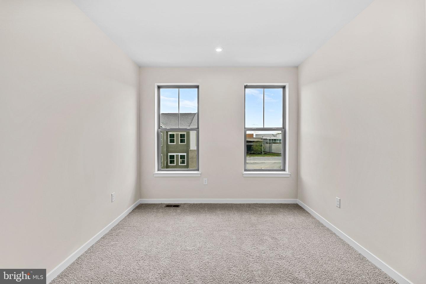 19716 MYSTIC MAROON TER, ASHBURN, Virginia 20147, 3 Bedrooms Bedrooms, ,2 BathroomsBathrooms,Residential,For sale,19716 MYSTIC MAROON TER,VALO2111198 MLS # VALO2111198 19716 MYSTIC MAROON TER, ASHBURN, Virginia 20147, 3 Bedrooms Bedrooms, ,2 BathroomsBathrooms,Residential,For sale,19716 MYSTIC MAROON TER,VALO2111198 MLS # VALO2111198