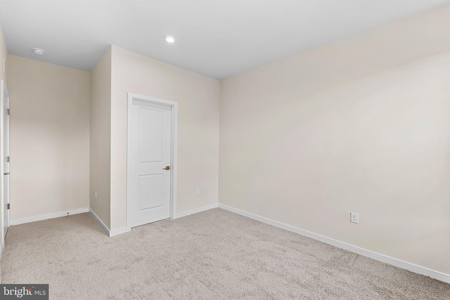 19716 MYSTIC MAROON TER, ASHBURN, Virginia 20147, 3 Bedrooms Bedrooms, ,2 BathroomsBathrooms,Residential,For sale,19716 MYSTIC MAROON TER,VALO2111198 MLS # VALO2111198 19716 MYSTIC MAROON TER, ASHBURN, Virginia 20147, 3 Bedrooms Bedrooms, ,2 BathroomsBathrooms,Residential,For sale,19716 MYSTIC MAROON TER,VALO2111198 MLS # VALO2111198