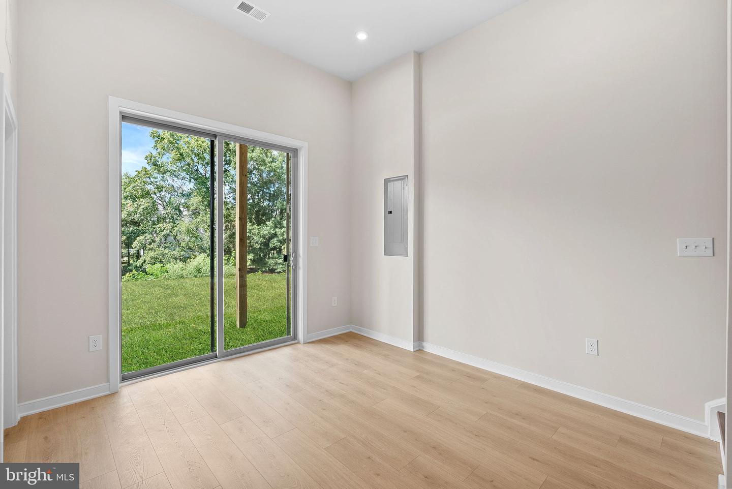 19716 MYSTIC MAROON TER, ASHBURN, Virginia 20147, 3 Bedrooms Bedrooms, ,2 BathroomsBathrooms,Residential,For sale,19716 MYSTIC MAROON TER,VALO2111198 MLS # VALO2111198 19716 MYSTIC MAROON TER, ASHBURN, Virginia 20147, 3 Bedrooms Bedrooms, ,2 BathroomsBathrooms,Residential,For sale,19716 MYSTIC MAROON TER,VALO2111198 MLS # VALO2111198