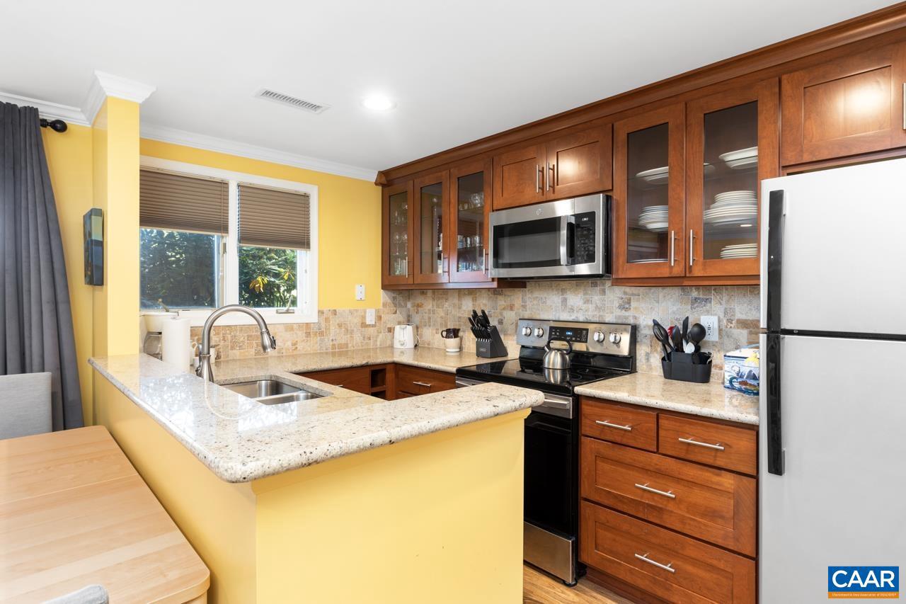 125 EAGLES CT CONDOS, WINTERGREEN, Virginia 22967, 2 Bedrooms Bedrooms, ,1 BathroomBathrooms,Residential,For sale,125 EAGLES CT CONDOS,671133 MLS # 671133 125 EAGLES CT CONDOS, WINTERGREEN, Virginia 22967, 2 Bedrooms Bedrooms, ,1 BathroomBathrooms,Residential,For sale,125 EAGLES CT CONDOS,671133 MLS # 671133