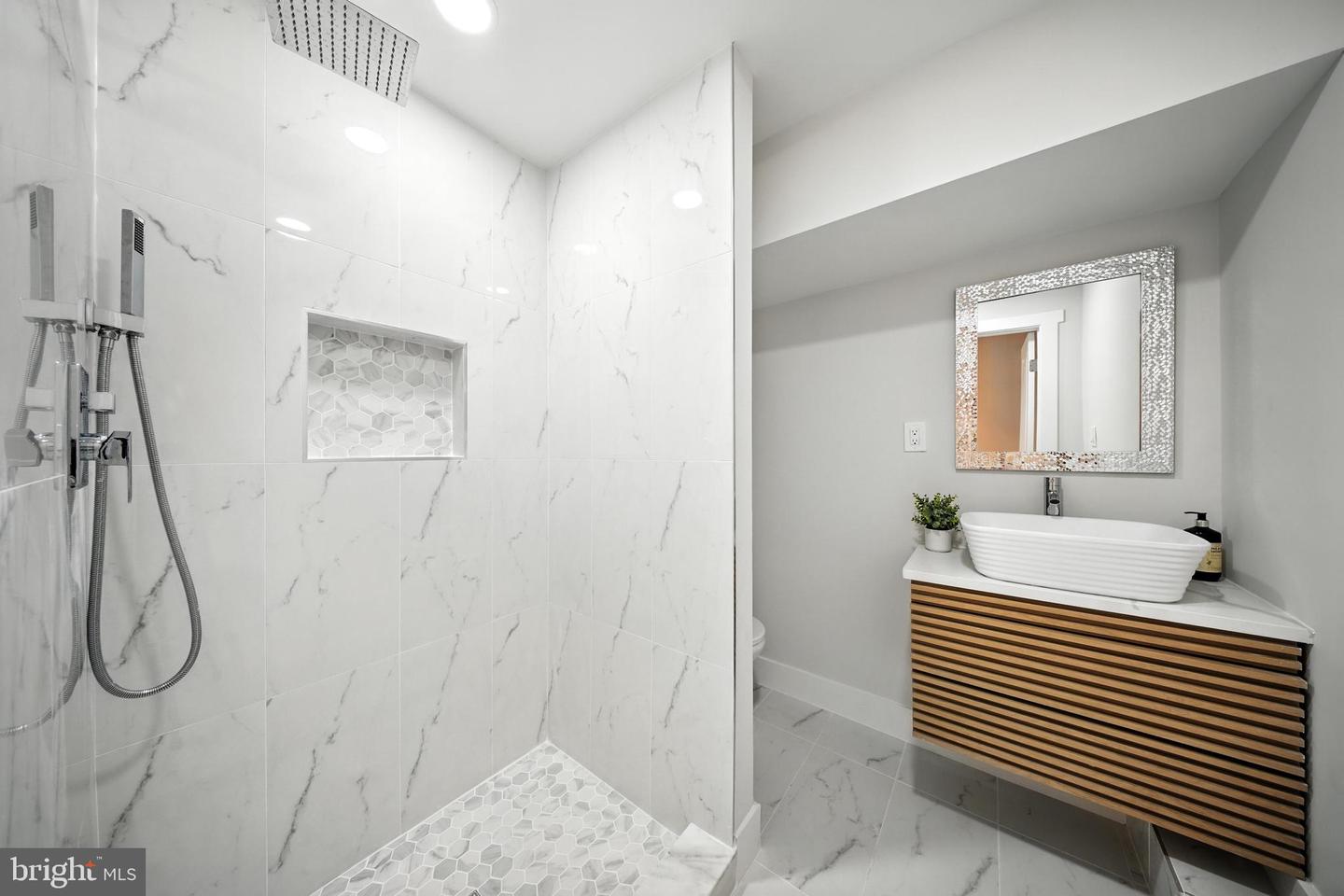 5503 FIRESIDE CT, FAIRFAX, Virginia 22032, 4 Bedrooms Bedrooms, ,4 BathroomsBathrooms,Residential,For sale,5503 FIRESIDE CT,VAFX2279228 MLS # VAFX2279228 5503 FIRESIDE CT, FAIRFAX, Virginia 22032, 4 Bedrooms Bedrooms, ,4 BathroomsBathrooms,Residential,For sale,5503 FIRESIDE CT,VAFX2279228 MLS # VAFX2279228