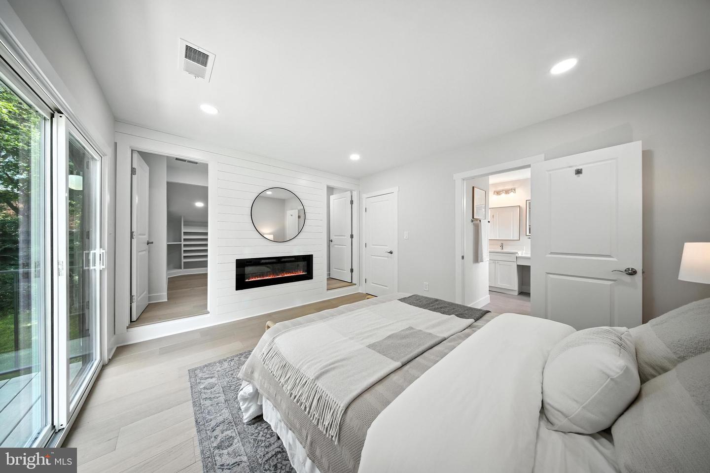 5503 FIRESIDE CT, FAIRFAX, Virginia 22032, 4 Bedrooms Bedrooms, ,4 BathroomsBathrooms,Residential,For sale,5503 FIRESIDE CT,VAFX2279228 MLS # VAFX2279228 5503 FIRESIDE CT, FAIRFAX, Virginia 22032, 4 Bedrooms Bedrooms, ,4 BathroomsBathrooms,Residential,For sale,5503 FIRESIDE CT,VAFX2279228 MLS # VAFX2279228