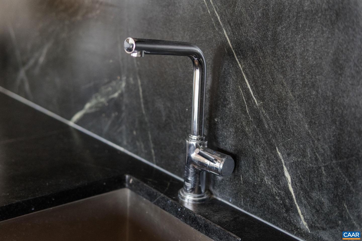 200 GARRETT ST #612, CHARLOTTESVILLE, Virginia 22902, 2 Bedrooms Bedrooms, ,2 BathroomsBathrooms,Residential,For sale,200 GARRETT ST #612,671139 MLS # 671139