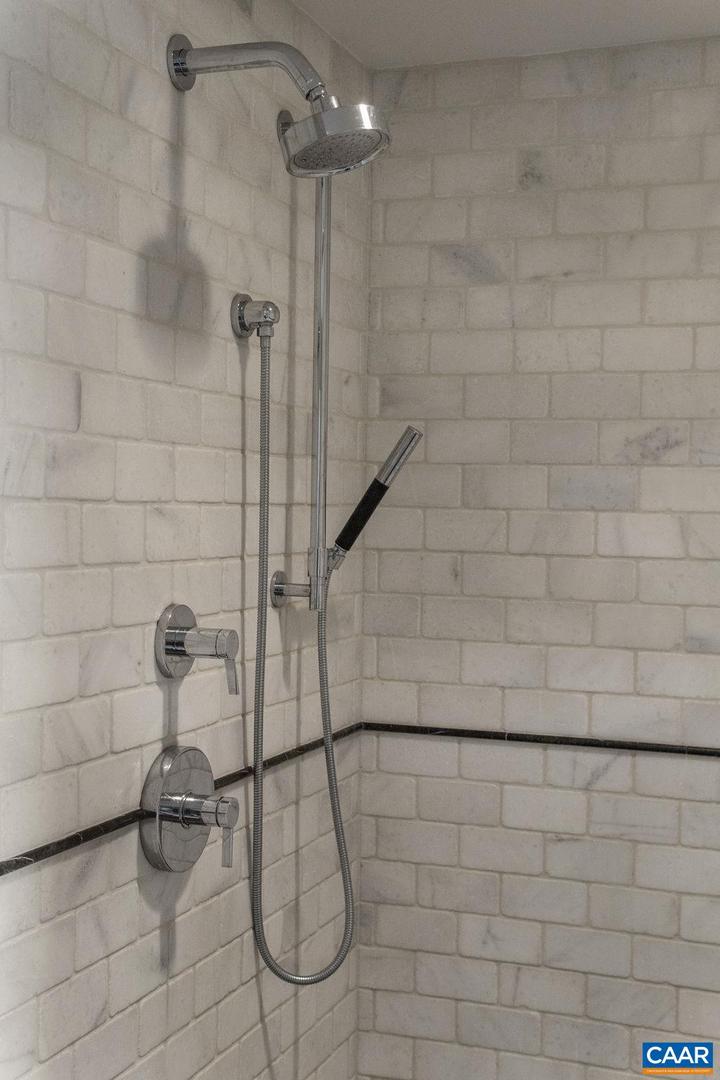 200 GARRETT ST #612, CHARLOTTESVILLE, Virginia 22902, 2 Bedrooms Bedrooms, ,2 BathroomsBathrooms,Residential,For sale,200 GARRETT ST #612,671139 MLS # 671139