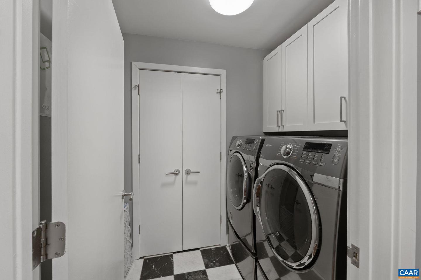 200 GARRETT ST #612, CHARLOTTESVILLE, Virginia 22902, 2 Bedrooms Bedrooms, ,2 BathroomsBathrooms,Residential,For sale,200 GARRETT ST #612,671139 MLS # 671139