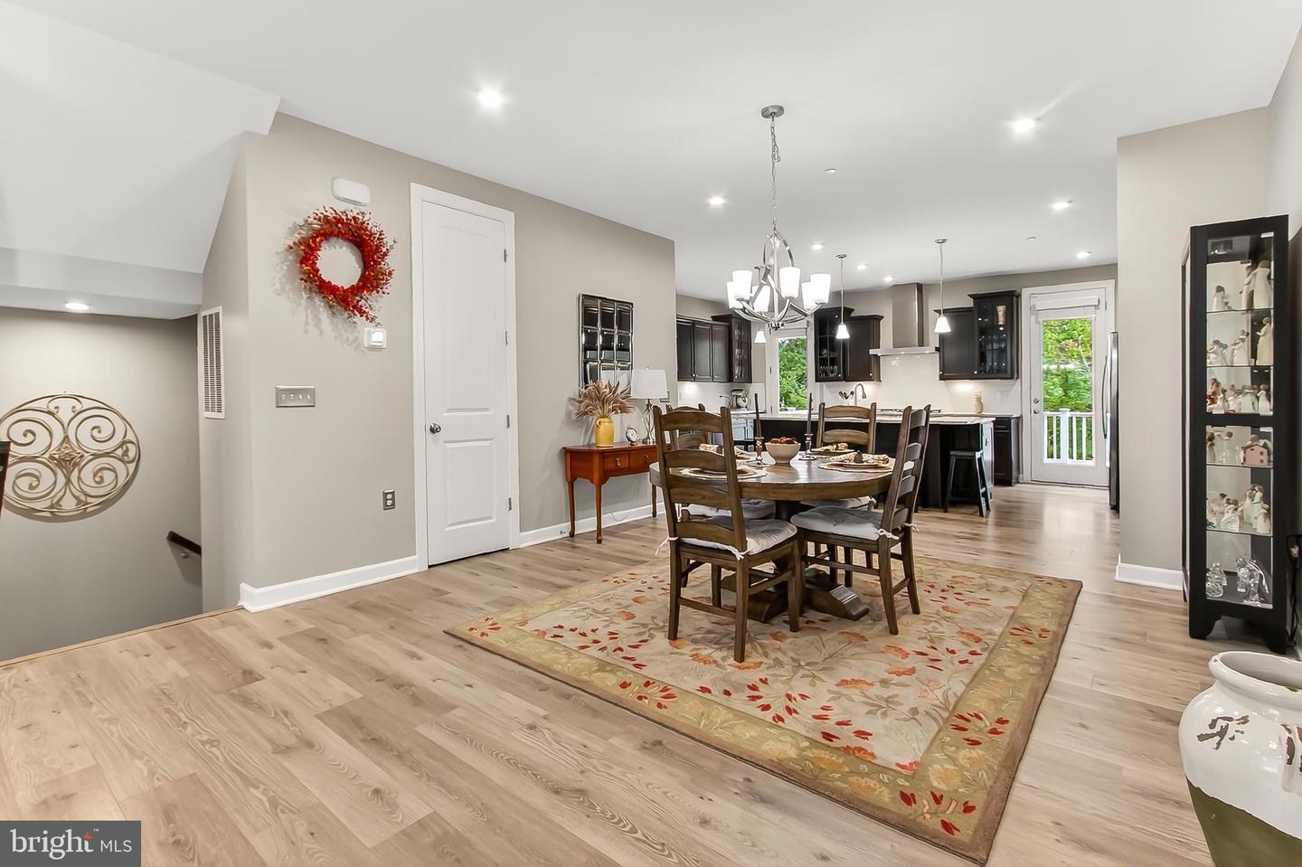 3795 RAINIER DR, FAIRFAX, Virginia 22033, 4 Bedrooms Bedrooms, ,4 BathroomsBathrooms,Residential,For sale,3795 RAINIER DR,VAFX2279236 MLS # VAFX2279236 3795 RAINIER DR, FAIRFAX, Virginia 22033, 4 Bedrooms Bedrooms, ,4 BathroomsBathrooms,Residential,For sale,3795 RAINIER DR,VAFX2279236 MLS # VAFX2279236