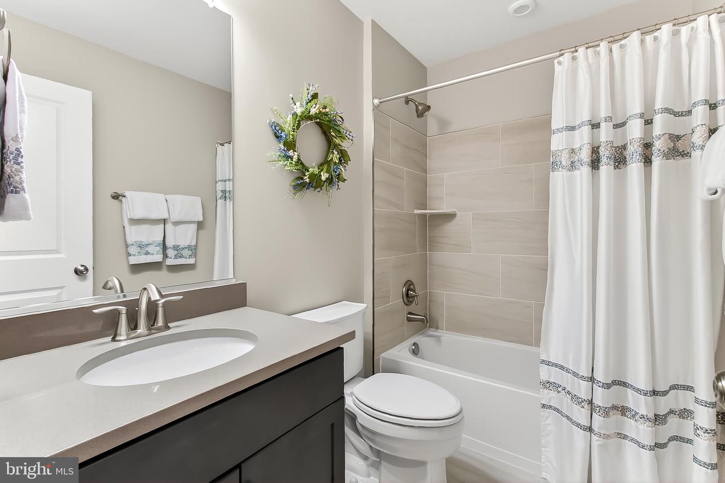 3795 RAINIER DR, FAIRFAX, Virginia 22033, 4 Bedrooms Bedrooms, ,4 BathroomsBathrooms,Residential,For sale,3795 RAINIER DR,VAFX2279236 MLS # VAFX2279236 3795 RAINIER DR, FAIRFAX, Virginia 22033, 4 Bedrooms Bedrooms, ,4 BathroomsBathrooms,Residential,For sale,3795 RAINIER DR,VAFX2279236 MLS # VAFX2279236