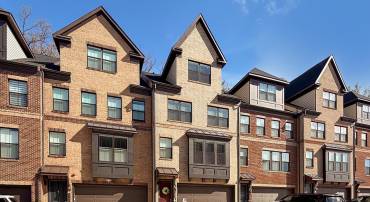 3795 RAINIER DR, FAIRFAX, Virginia 22033, 4 Bedrooms Bedrooms, ,4 BathroomsBathrooms,Residential,For sale,3795 RAINIER DR,VAFX2279236 MLS # VAFX2279236