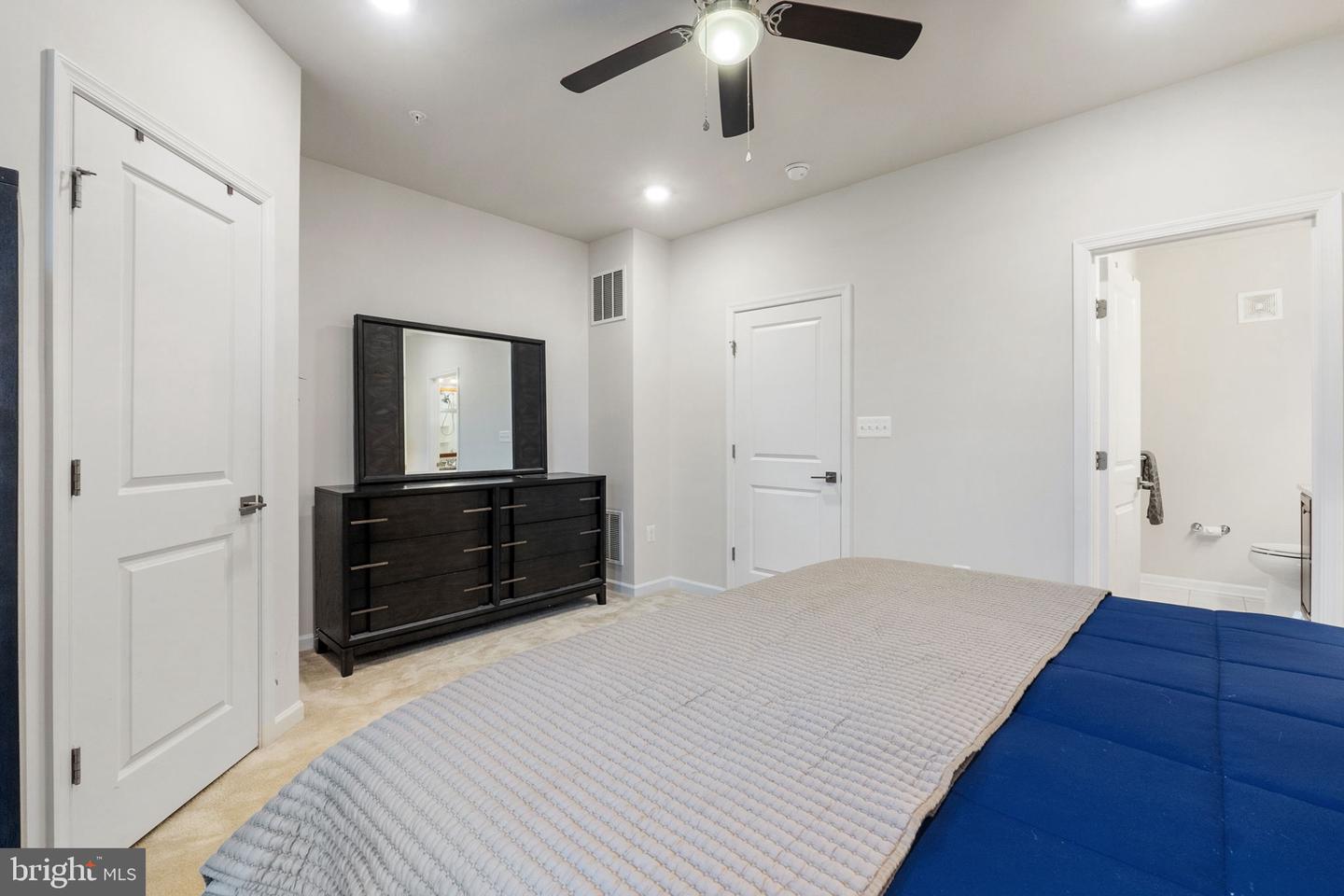 23255 MILLTOWN KNOLL SQ #109, ASHBURN, Virginia 20148, 2 Bedrooms Bedrooms, ,2 BathroomsBathrooms,Residential,For sale,23255 MILLTOWN KNOLL SQ #109,VALO2111186 MLS # VALO2111186 23255 MILLTOWN KNOLL SQ #109, ASHBURN, Virginia 20148, 2 Bedrooms Bedrooms, ,2 BathroomsBathrooms,Residential,For sale,23255 MILLTOWN KNOLL SQ #109,VALO2111186 MLS # VALO2111186