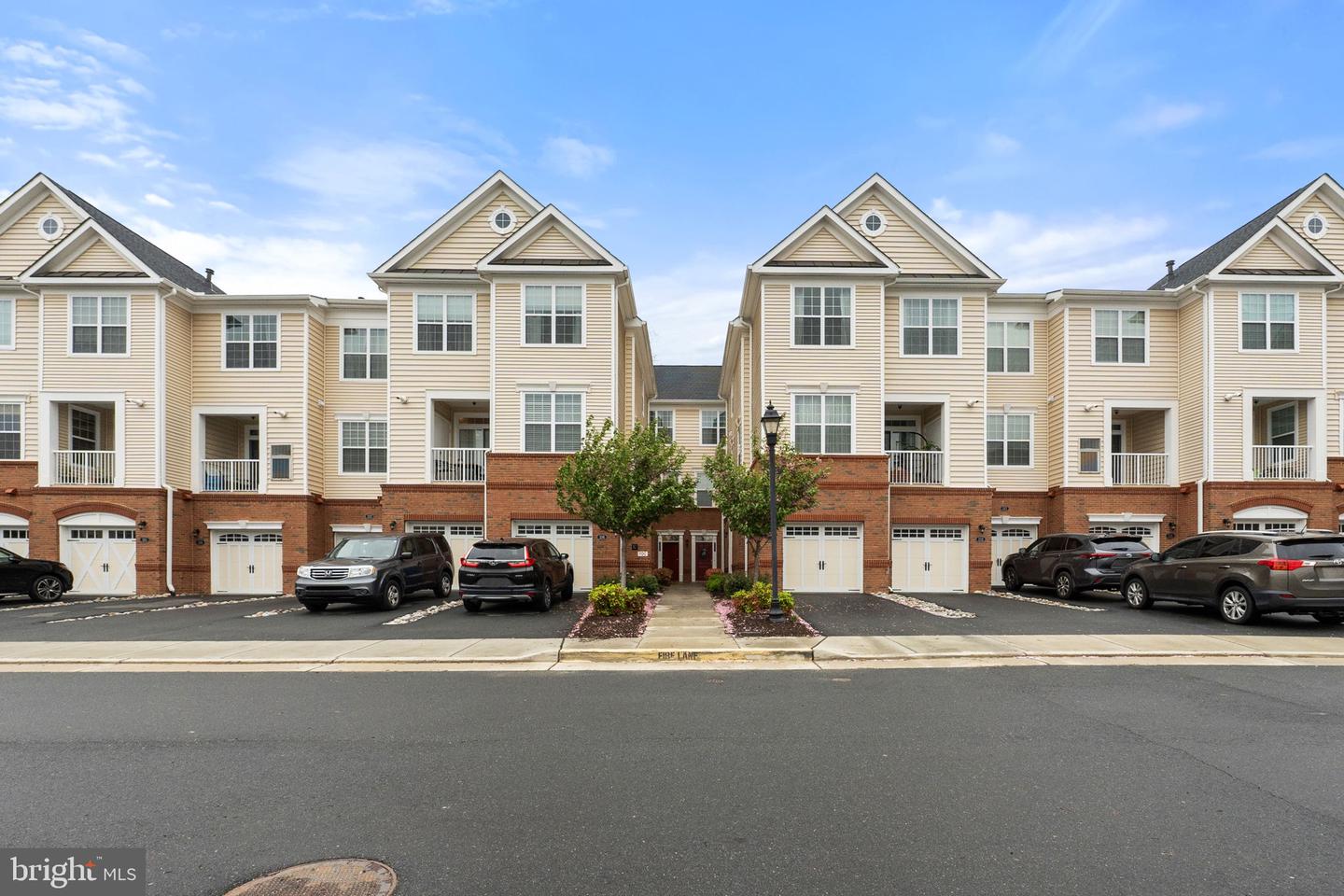 23255 MILLTOWN KNOLL SQ #109, ASHBURN, Virginia 20148, 2 Bedrooms Bedrooms, ,2 BathroomsBathrooms,Residential,For sale,23255 MILLTOWN KNOLL SQ #109,VALO2111186 MLS # VALO2111186 23255 MILLTOWN KNOLL SQ #109, ASHBURN, Virginia 20148, 2 Bedrooms Bedrooms, ,2 BathroomsBathrooms,Residential,For sale,23255 MILLTOWN KNOLL SQ #109,VALO2111186 MLS # VALO2111186
