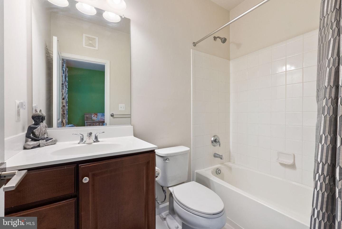 23255 MILLTOWN KNOLL SQ #109, ASHBURN, Virginia 20148, 2 Bedrooms Bedrooms, ,2 BathroomsBathrooms,Residential,For sale,23255 MILLTOWN KNOLL SQ #109,VALO2111186 MLS # VALO2111186 23255 MILLTOWN KNOLL SQ #109, ASHBURN, Virginia 20148, 2 Bedrooms Bedrooms, ,2 BathroomsBathrooms,Residential,For sale,23255 MILLTOWN KNOLL SQ #109,VALO2111186 MLS # VALO2111186