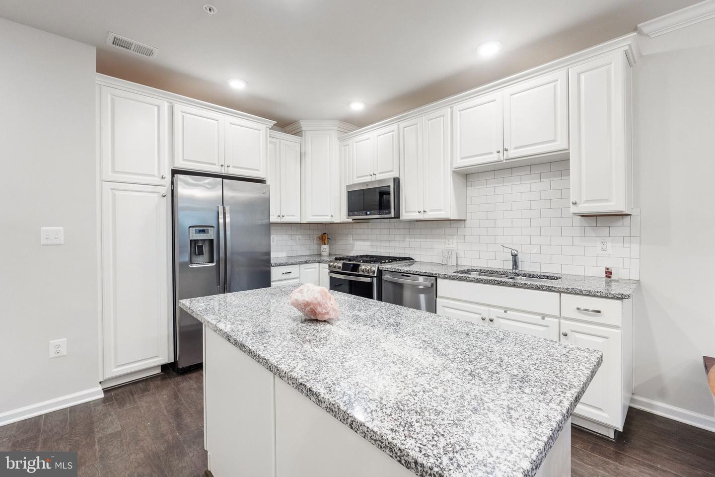 23255 MILLTOWN KNOLL SQ #109, ASHBURN, Virginia 20148, 2 Bedrooms Bedrooms, ,2 BathroomsBathrooms,Residential,For sale,23255 MILLTOWN KNOLL SQ #109,VALO2111186 MLS # VALO2111186 23255 MILLTOWN KNOLL SQ #109, ASHBURN, Virginia 20148, 2 Bedrooms Bedrooms, ,2 BathroomsBathrooms,Residential,For sale,23255 MILLTOWN KNOLL SQ #109,VALO2111186 MLS # VALO2111186