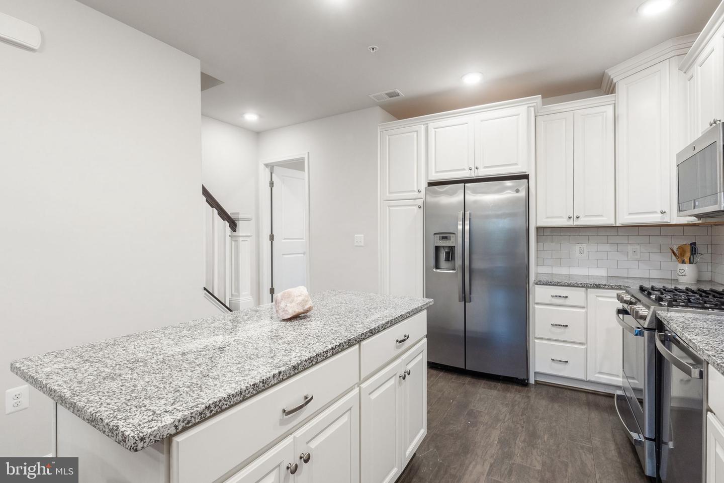 23255 MILLTOWN KNOLL SQ #109, ASHBURN, Virginia 20148, 2 Bedrooms Bedrooms, ,2 BathroomsBathrooms,Residential,For sale,23255 MILLTOWN KNOLL SQ #109,VALO2111186 MLS # VALO2111186 23255 MILLTOWN KNOLL SQ #109, ASHBURN, Virginia 20148, 2 Bedrooms Bedrooms, ,2 BathroomsBathrooms,Residential,For sale,23255 MILLTOWN KNOLL SQ #109,VALO2111186 MLS # VALO2111186