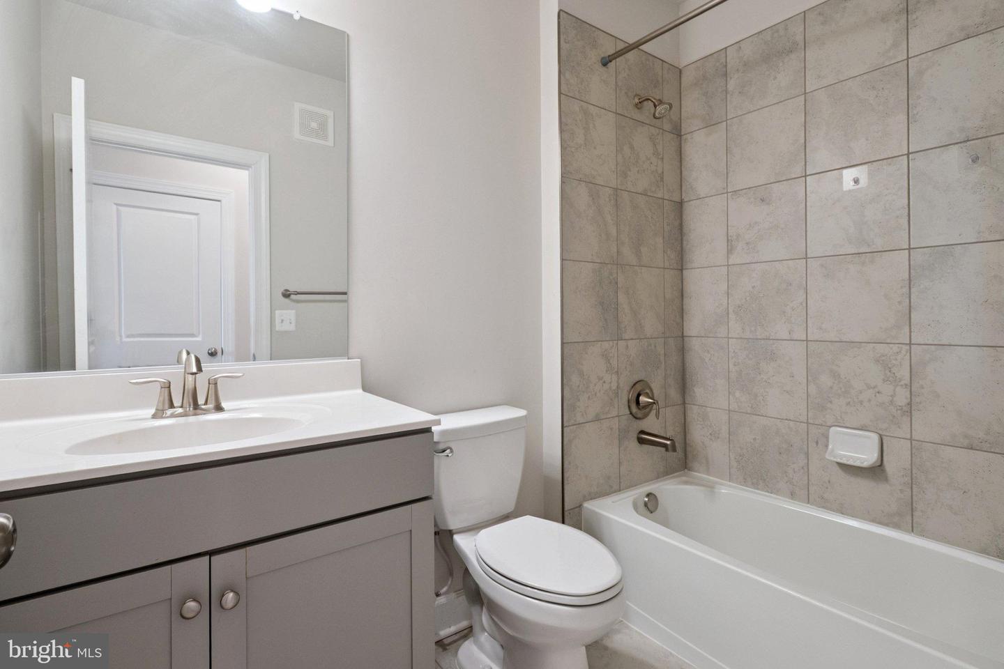 14921 RIVER WALK WAY, WOODBRIDGE, Virginia 22191, 3 Bedrooms Bedrooms, 6 Rooms Rooms,2 BathroomsBathrooms,Residential,For sale,14921 RIVER WALK WAY,VAPW2102506 MLS # VAPW2102506 14921 RIVER WALK WAY, WOODBRIDGE, Virginia 22191, 3 Bedrooms Bedrooms, 6 Rooms Rooms,2 BathroomsBathrooms,Residential,For sale,14921 RIVER WALK WAY,VAPW2102506 MLS # VAPW2102506