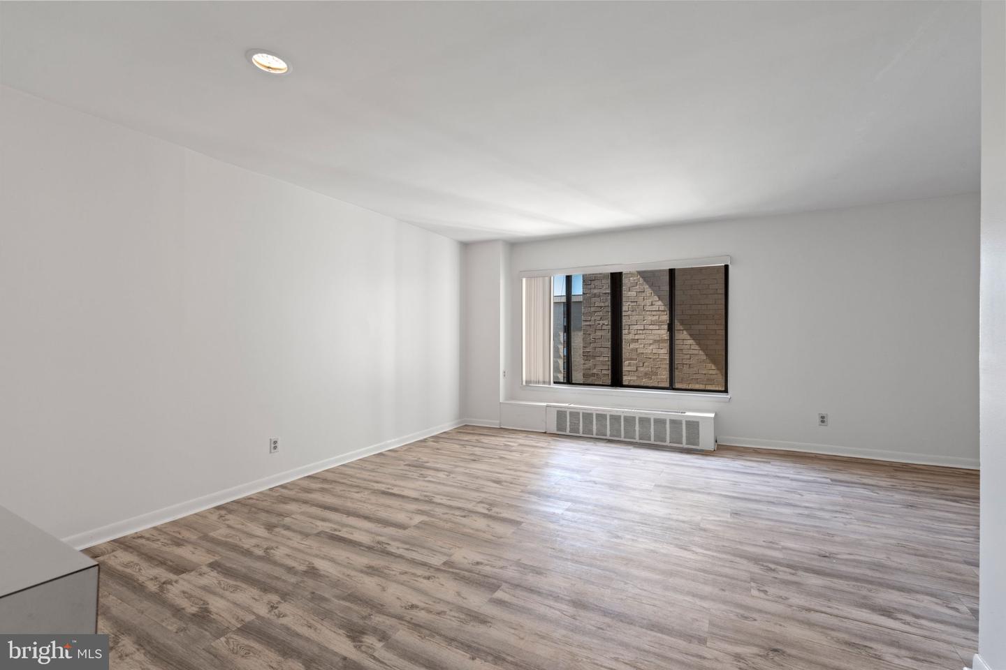 3100 S MANCHESTER ST #909, FALLS CHURCH, Virginia 22044, ,1 BathroomBathrooms,Residential,For sale,3100 S MANCHESTER ST #909,VAFX2263370 MLS # VAFX2263370 3100 S MANCHESTER ST #909, FALLS CHURCH, Virginia 22044, ,1 BathroomBathrooms,Residential,For sale,3100 S MANCHESTER ST #909,VAFX2263370 MLS # VAFX2263370