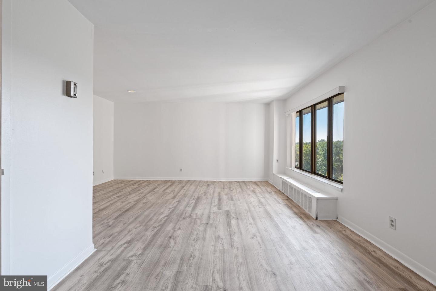 3100 S MANCHESTER ST #909, FALLS CHURCH, Virginia 22044, ,1 BathroomBathrooms,Residential,For sale,3100 S MANCHESTER ST #909,VAFX2263370 MLS # VAFX2263370 3100 S MANCHESTER ST #909, FALLS CHURCH, Virginia 22044, ,1 BathroomBathrooms,Residential,For sale,3100 S MANCHESTER ST #909,VAFX2263370 MLS # VAFX2263370