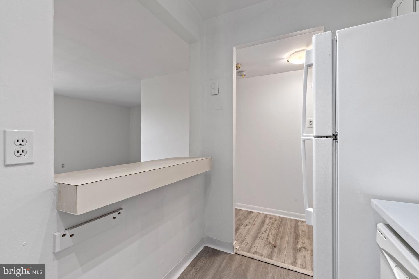 3100 S MANCHESTER ST #909, FALLS CHURCH, Virginia 22044, ,1 BathroomBathrooms,Residential,For sale,3100 S MANCHESTER ST #909,VAFX2263370 MLS # VAFX2263370 3100 S MANCHESTER ST #909, FALLS CHURCH, Virginia 22044, ,1 BathroomBathrooms,Residential,For sale,3100 S MANCHESTER ST #909,VAFX2263370 MLS # VAFX2263370