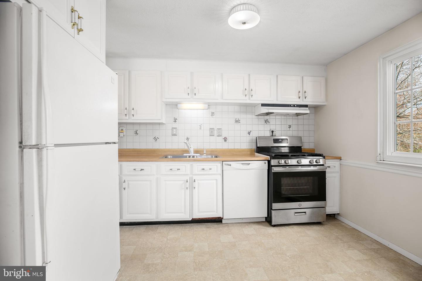 5068 MACNAMARA DR, FREDERICKSBURG, Virginia 22407, 4 Bedrooms Bedrooms, ,2 BathroomsBathrooms,Residential,For sale,5068 MACNAMARA DR,VASP2036386 MLS # VASP2036386 5068 MACNAMARA DR, FREDERICKSBURG, Virginia 22407, 4 Bedrooms Bedrooms, ,2 BathroomsBathrooms,Residential,For sale,5068 MACNAMARA DR,VASP2036386 MLS # VASP2036386