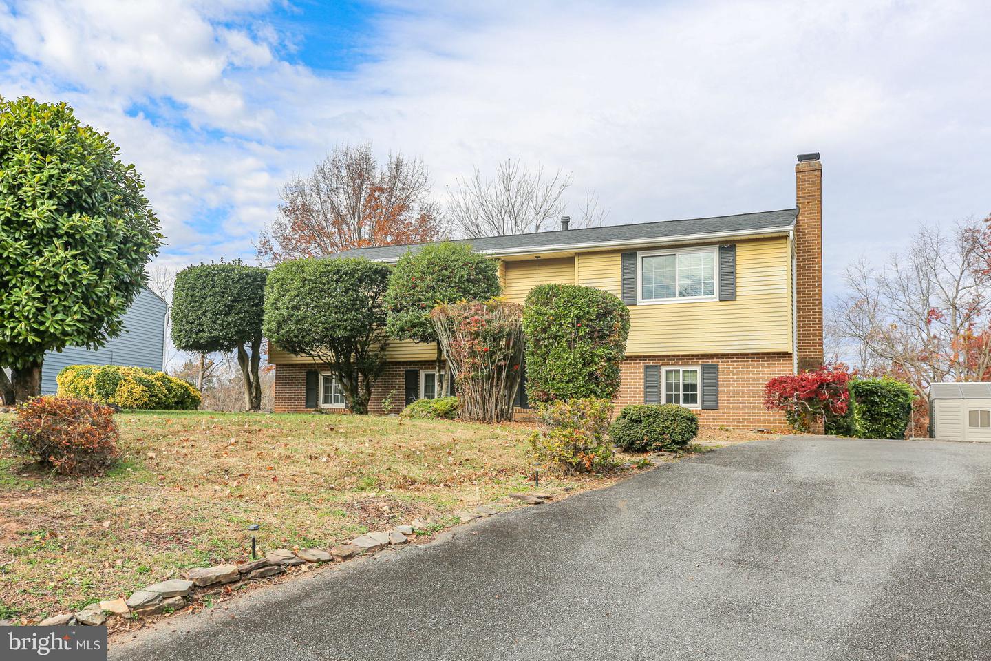 5068 MACNAMARA DR, FREDERICKSBURG, Virginia 22407, 4 Bedrooms Bedrooms, ,2 BathroomsBathrooms,Residential,For sale,5068 MACNAMARA DR,VASP2036386 MLS # VASP2036386 5068 MACNAMARA DR, FREDERICKSBURG, Virginia 22407, 4 Bedrooms Bedrooms, ,2 BathroomsBathrooms,Residential,For sale,5068 MACNAMARA DR,VASP2036386 MLS # VASP2036386