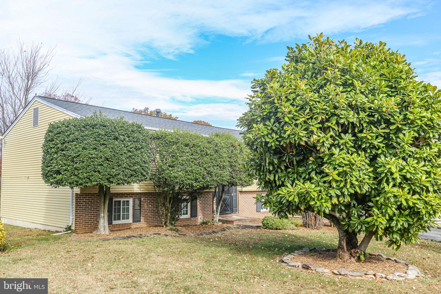 5068 MACNAMARA DR, FREDERICKSBURG, Virginia 22407, 4 Bedrooms Bedrooms, ,2 BathroomsBathrooms,Residential,For sale,5068 MACNAMARA DR,VASP2036386 MLS # VASP2036386 5068 MACNAMARA DR, FREDERICKSBURG, Virginia 22407, 4 Bedrooms Bedrooms, ,2 BathroomsBathrooms,Residential,For sale,5068 MACNAMARA DR,VASP2036386 MLS # VASP2036386