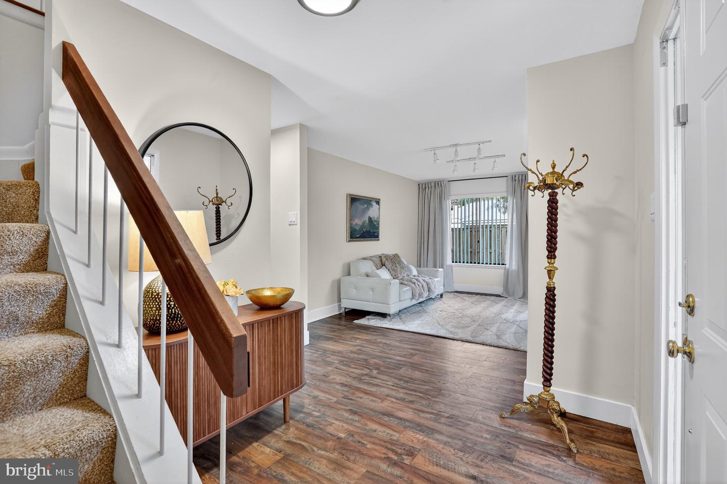 1534 YOUNGS POINT PL, HERNDON, Virginia 20170, 4 Bedrooms Bedrooms, ,2 BathroomsBathrooms,Residential,For sale,1534 YOUNGS POINT PL,VAFX2275172 MLS # VAFX2275172 1534 YOUNGS POINT PL, HERNDON, Virginia 20170, 4 Bedrooms Bedrooms, ,2 BathroomsBathrooms,Residential,For sale,1534 YOUNGS POINT PL,VAFX2275172 MLS # VAFX2275172