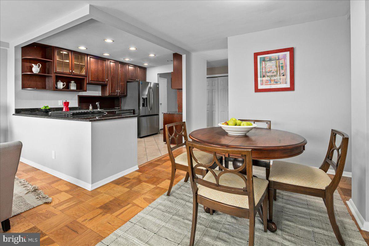 3315 WISCONSIN AVE NW #206, WASHINGTON, District Of Columbia 20016, 2 Bedrooms Bedrooms, ,2 BathroomsBathrooms,Residential,For sale,3315 WISCONSIN AVE NW #206,DCDC2230582 MLS # DCDC2230582 3315 WISCONSIN AVE NW #206, WASHINGTON, District Of Columbia 20016, 2 Bedrooms Bedrooms, ,2 BathroomsBathrooms,Residential,For sale,3315 WISCONSIN AVE NW #206,DCDC2230582 MLS # DCDC2230582