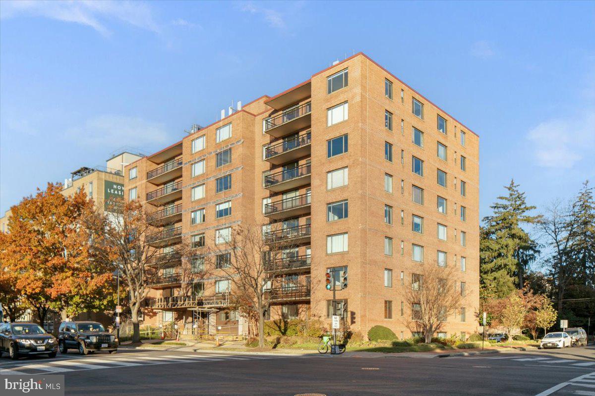 3315 WISCONSIN AVE NW #206, WASHINGTON, District Of Columbia 20016, 2 Bedrooms Bedrooms, ,2 BathroomsBathrooms,Residential,For sale,3315 WISCONSIN AVE NW #206,DCDC2230582 MLS # DCDC2230582 3315 WISCONSIN AVE NW #206, WASHINGTON, District Of Columbia 20016, 2 Bedrooms Bedrooms, ,2 BathroomsBathrooms,Residential,For sale,3315 WISCONSIN AVE NW #206,DCDC2230582 MLS # DCDC2230582