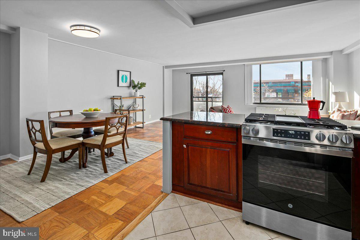3315 WISCONSIN AVE NW #206, WASHINGTON, District Of Columbia 20016, 2 Bedrooms Bedrooms, ,2 BathroomsBathrooms,Residential,For sale,3315 WISCONSIN AVE NW #206,DCDC2230582 MLS # DCDC2230582 3315 WISCONSIN AVE NW #206, WASHINGTON, District Of Columbia 20016, 2 Bedrooms Bedrooms, ,2 BathroomsBathrooms,Residential,For sale,3315 WISCONSIN AVE NW #206,DCDC2230582 MLS # DCDC2230582