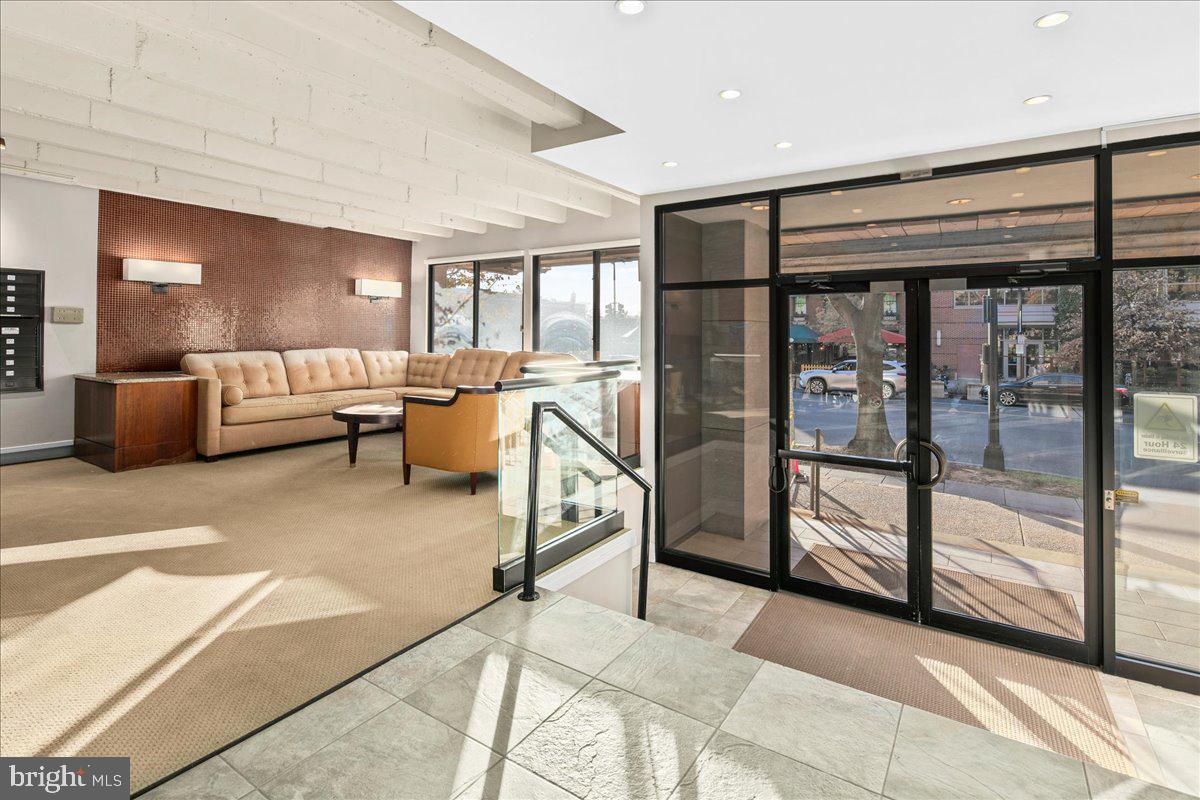 3315 WISCONSIN AVE NW #206, WASHINGTON, District Of Columbia 20016, 2 Bedrooms Bedrooms, ,2 BathroomsBathrooms,Residential,For sale,3315 WISCONSIN AVE NW #206,DCDC2230582 MLS # DCDC2230582 3315 WISCONSIN AVE NW #206, WASHINGTON, District Of Columbia 20016, 2 Bedrooms Bedrooms, ,2 BathroomsBathrooms,Residential,For sale,3315 WISCONSIN AVE NW #206,DCDC2230582 MLS # DCDC2230582