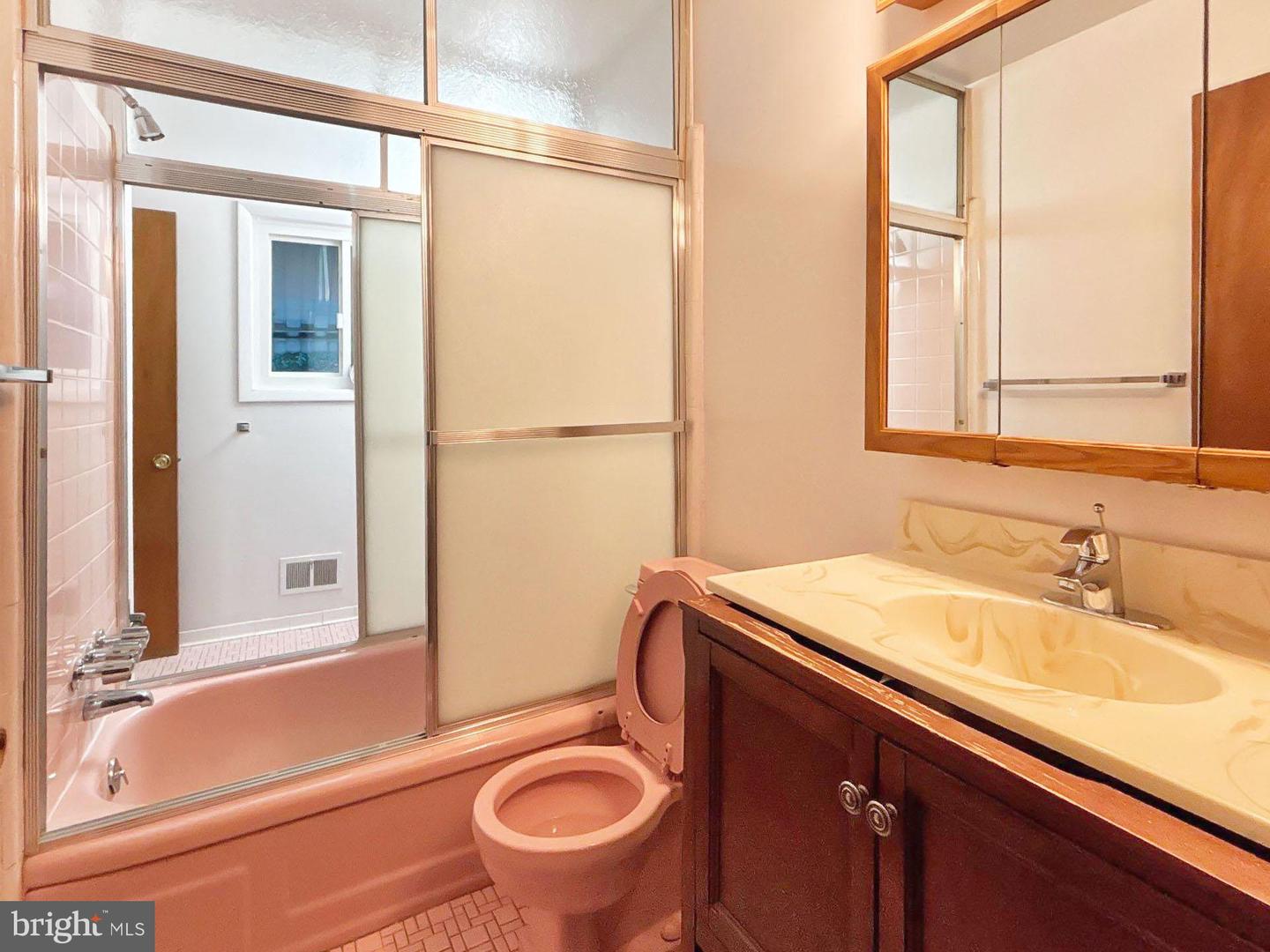 3323 NASH PL SE, WASHINGTON, District Of Columbia 20020, 3 Bedrooms Bedrooms, ,1 BathroomBathrooms,Residential,For sale,3323 NASH PL SE,DCDC2231920 MLS # DCDC2231920 3323 NASH PL SE, WASHINGTON, District Of Columbia 20020, 3 Bedrooms Bedrooms, ,1 BathroomBathrooms,Residential,For sale,3323 NASH PL SE,DCDC2231920 MLS # DCDC2231920