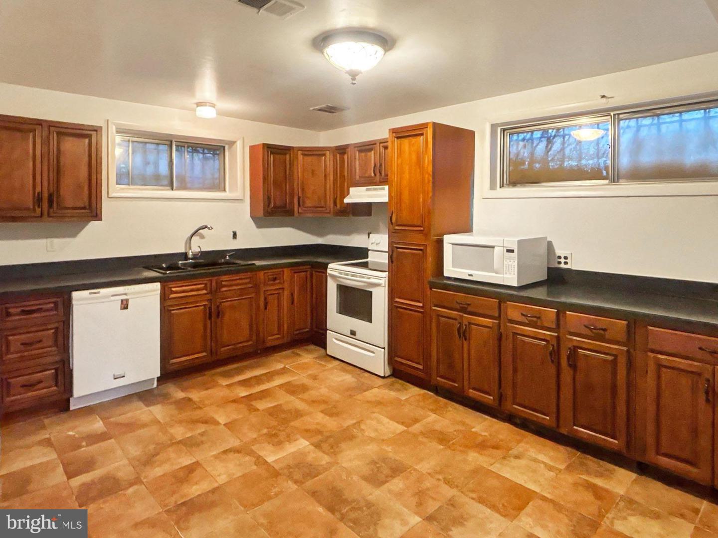 3323 NASH PL SE, WASHINGTON, District Of Columbia 20020, 3 Bedrooms Bedrooms, ,1 BathroomBathrooms,Residential,For sale,3323 NASH PL SE,DCDC2231920 MLS # DCDC2231920 3323 NASH PL SE, WASHINGTON, District Of Columbia 20020, 3 Bedrooms Bedrooms, ,1 BathroomBathrooms,Residential,For sale,3323 NASH PL SE,DCDC2231920 MLS # DCDC2231920