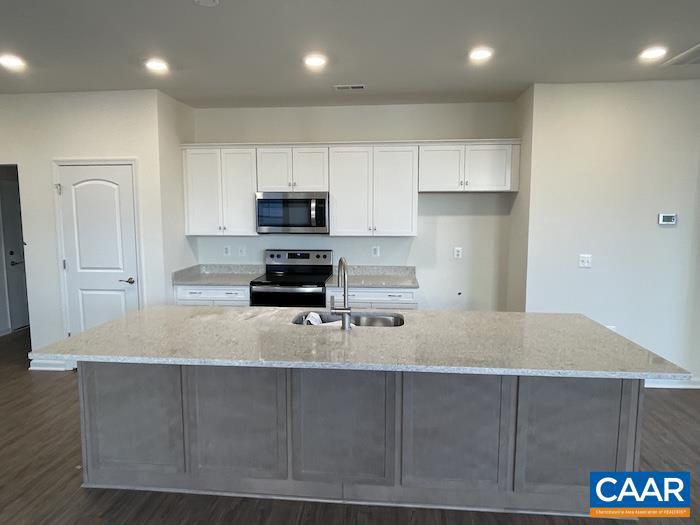 505 BAYBERRY LN #F3E-11, ZION CROSSROADS, Virginia 22942, 3 Bedrooms Bedrooms, ,2 BathroomsBathrooms,Residential,For sale,505 BAYBERRY LN #F3E-11,671131 MLS # 671131 505 BAYBERRY LN #F3E-11, ZION CROSSROADS, Virginia 22942, 3 Bedrooms Bedrooms, ,2 BathroomsBathrooms,Residential,For sale,505 BAYBERRY LN #F3E-11,671131 MLS # 671131