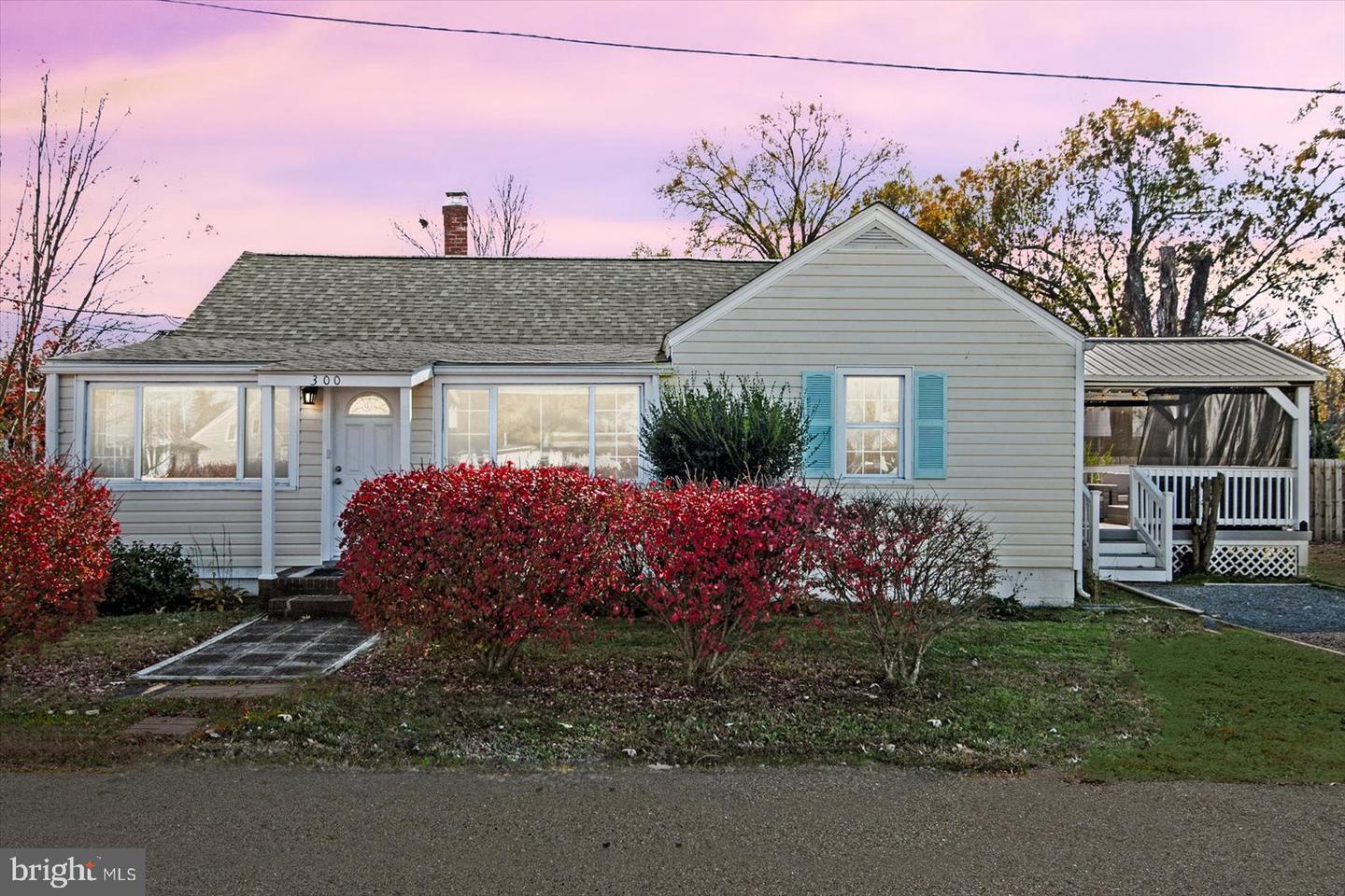 300 WEEMS, COLONIAL BEACH, Virginia 22443, 3 Bedrooms Bedrooms, ,1 BathroomBathrooms,Residential,For sale,300 WEEMS,VAWE2010114 MLS # VAWE2010114 300 WEEMS, COLONIAL BEACH, Virginia 22443, 3 Bedrooms Bedrooms, ,1 BathroomBathrooms,Residential,For sale,300 WEEMS,VAWE2010114 MLS # VAWE2010114