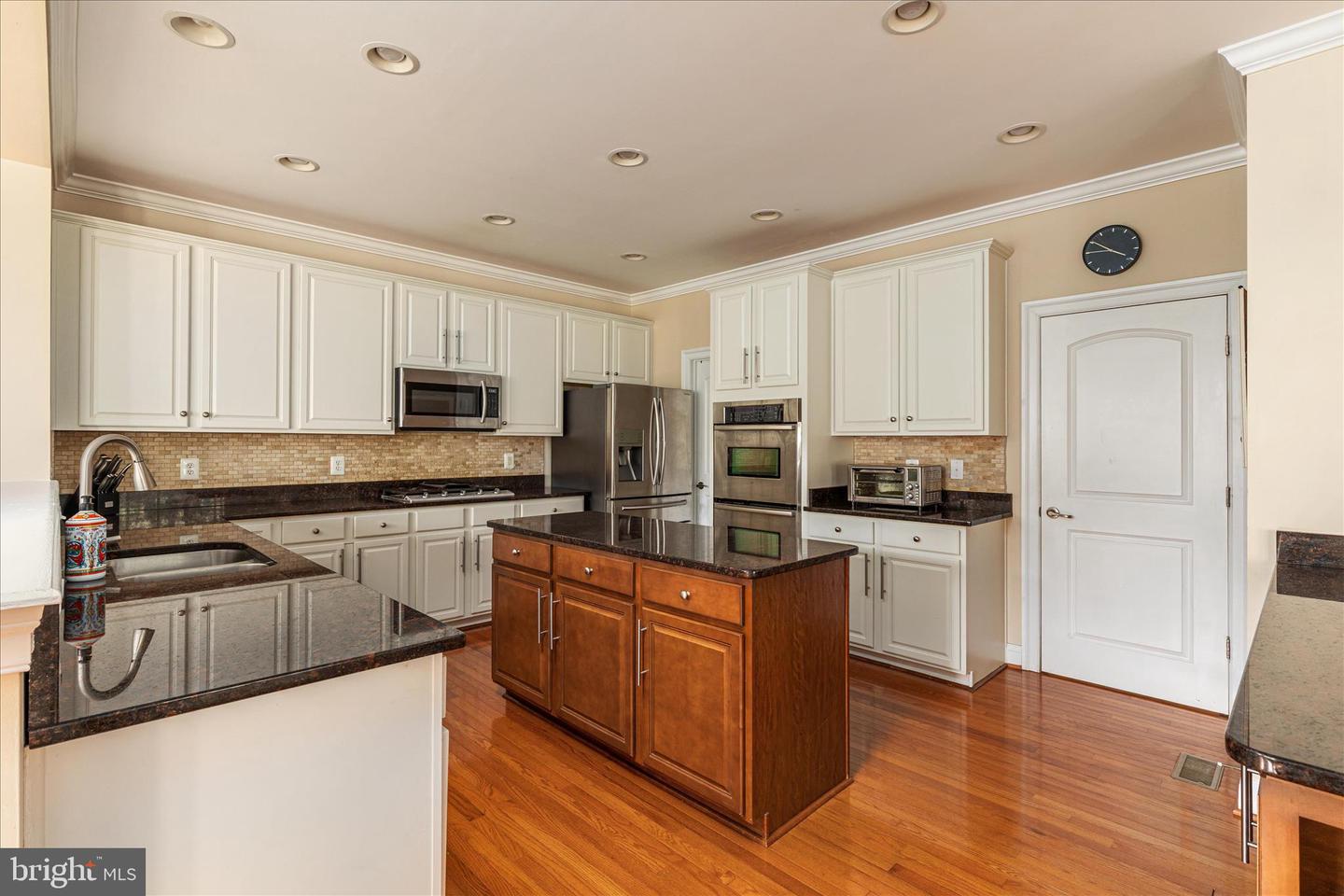 16201 KEDZIE ST, HAYMARKET, Virginia 20169, 4 Bedrooms Bedrooms, ,3 BathroomsBathrooms,Residential,For sale,16201 KEDZIE ST,VAPW2107796 MLS # VAPW2107796 16201 KEDZIE ST, HAYMARKET, Virginia 20169, 4 Bedrooms Bedrooms, ,3 BathroomsBathrooms,Residential,For sale,16201 KEDZIE ST,VAPW2107796 MLS # VAPW2107796