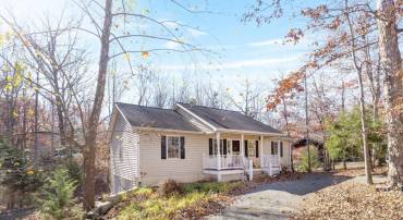 9 AMETHYST RD, PALMYRA, Virginia 22963, 4 Bedrooms Bedrooms, ,3 BathroomsBathrooms,Residential,For sale,9 AMETHYST RD,671137 MLS # 671137