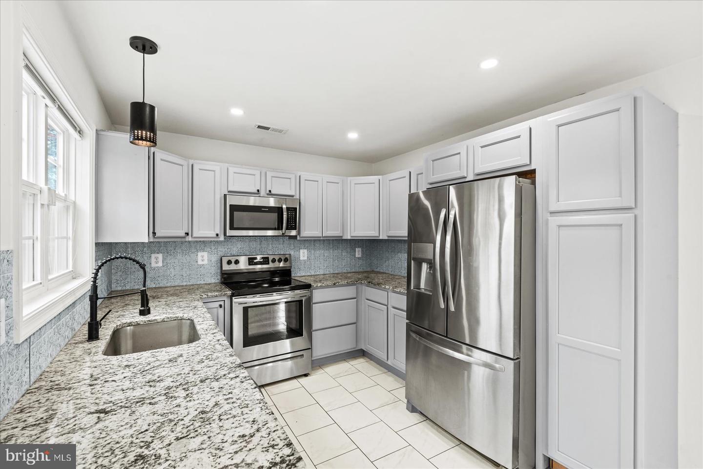 9617 THOUSAND OAKS LN, SPOTSYLVANIA, Virginia 22551, 4 Bedrooms Bedrooms, 7 Rooms Rooms,2 BathroomsBathrooms,Residential,For sale,9617 THOUSAND OAKS LN,VASP2037616 MLS # VASP2037616 9617 THOUSAND OAKS LN, SPOTSYLVANIA, Virginia 22551, 4 Bedrooms Bedrooms, 7 Rooms Rooms,2 BathroomsBathrooms,Residential,For sale,9617 THOUSAND OAKS LN,VASP2037616 MLS # VASP2037616