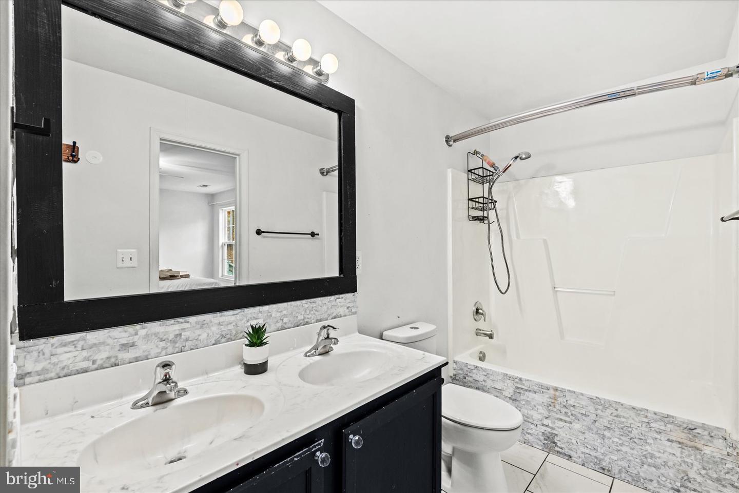 9617 THOUSAND OAKS LN, SPOTSYLVANIA, Virginia 22551, 4 Bedrooms Bedrooms, 7 Rooms Rooms,2 BathroomsBathrooms,Residential,For sale,9617 THOUSAND OAKS LN,VASP2037616 MLS # VASP2037616 9617 THOUSAND OAKS LN, SPOTSYLVANIA, Virginia 22551, 4 Bedrooms Bedrooms, 7 Rooms Rooms,2 BathroomsBathrooms,Residential,For sale,9617 THOUSAND OAKS LN,VASP2037616 MLS # VASP2037616