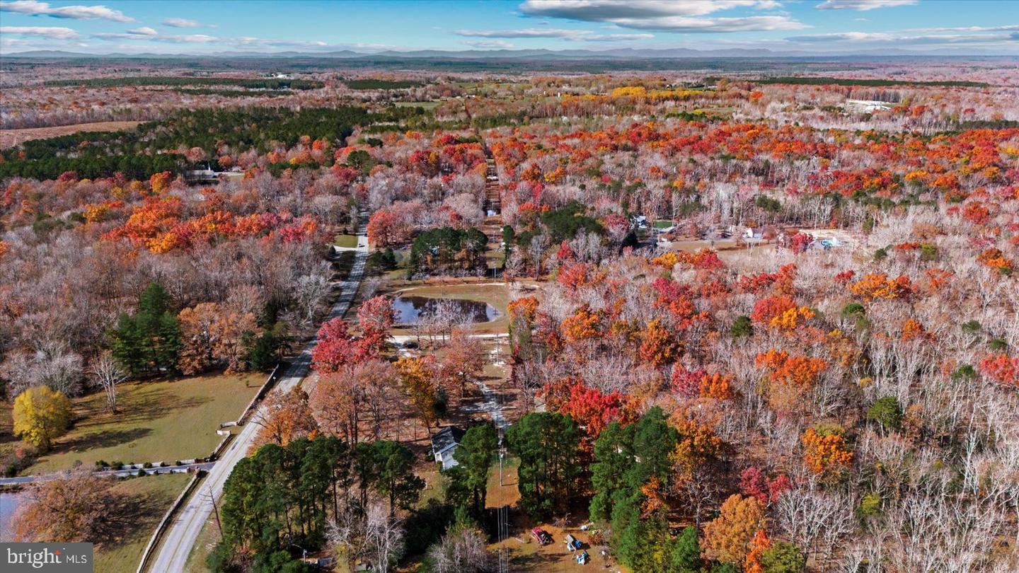 9617 THOUSAND OAKS LN, SPOTSYLVANIA, Virginia 22551, 4 Bedrooms Bedrooms, 7 Rooms Rooms,2 BathroomsBathrooms,Residential,For sale,9617 THOUSAND OAKS LN,VASP2037616 MLS # VASP2037616 9617 THOUSAND OAKS LN, SPOTSYLVANIA, Virginia 22551, 4 Bedrooms Bedrooms, 7 Rooms Rooms,2 BathroomsBathrooms,Residential,For sale,9617 THOUSAND OAKS LN,VASP2037616 MLS # VASP2037616