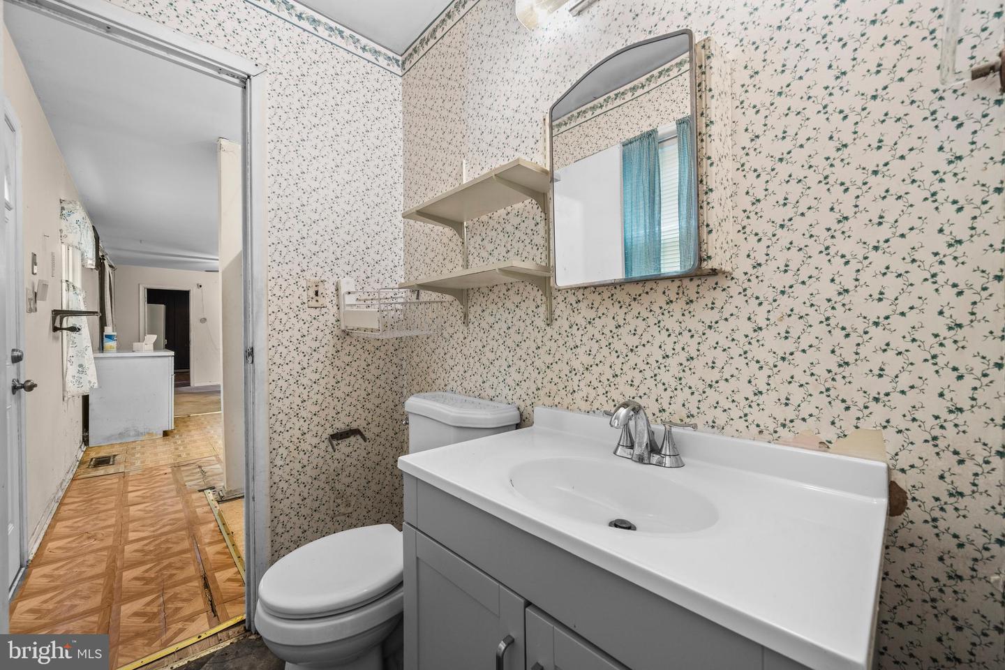 418 PATRICK LN, HERNDON, Virginia 20170, 3 Bedrooms Bedrooms, ,1 BathroomBathrooms,Residential,For sale,418 PATRICK LN,VAFX2279300 MLS # VAFX2279300 418 PATRICK LN, HERNDON, Virginia 20170, 3 Bedrooms Bedrooms, ,1 BathroomBathrooms,Residential,For sale,418 PATRICK LN,VAFX2279300 MLS # VAFX2279300