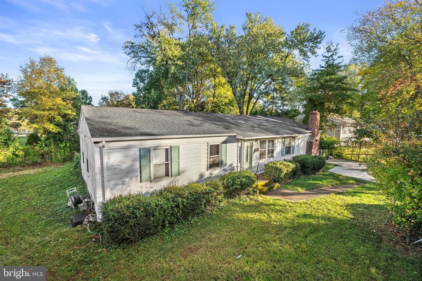 418 PATRICK LN, HERNDON, Virginia 20170, 3 Bedrooms Bedrooms, ,1 BathroomBathrooms,Residential,For sale,418 PATRICK LN,VAFX2279300 MLS # VAFX2279300 418 PATRICK LN, HERNDON, Virginia 20170, 3 Bedrooms Bedrooms, ,1 BathroomBathrooms,Residential,For sale,418 PATRICK LN,VAFX2279300 MLS # VAFX2279300