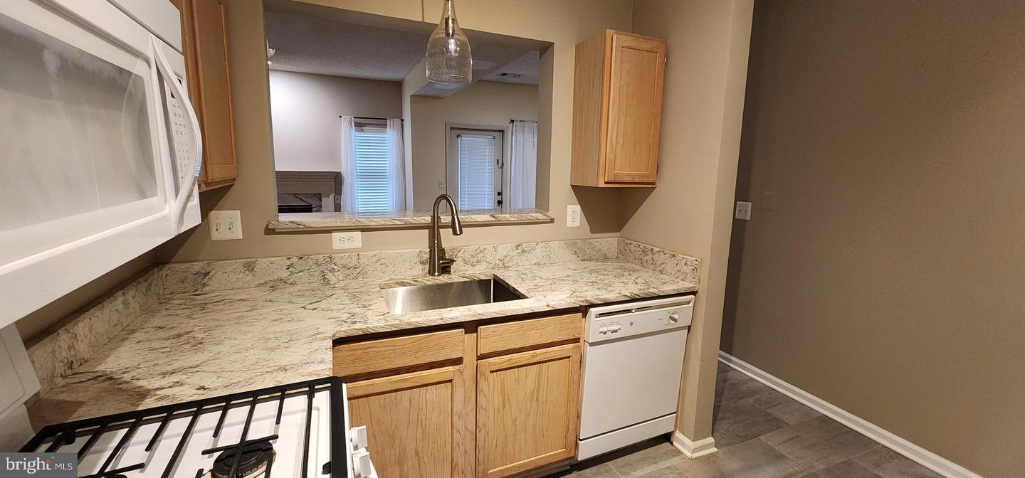 14303 GRAPE HOLLY GRV #15, CENTREVILLE, Virginia 20121, 2 Bedrooms Bedrooms, ,2 BathroomsBathrooms,Residential,For sale,14303 GRAPE HOLLY GRV #15,VAFX2279302 MLS # VAFX2279302 14303 GRAPE HOLLY GRV #15, CENTREVILLE, Virginia 20121, 2 Bedrooms Bedrooms, ,2 BathroomsBathrooms,Residential,For sale,14303 GRAPE HOLLY GRV #15,VAFX2279302 MLS # VAFX2279302