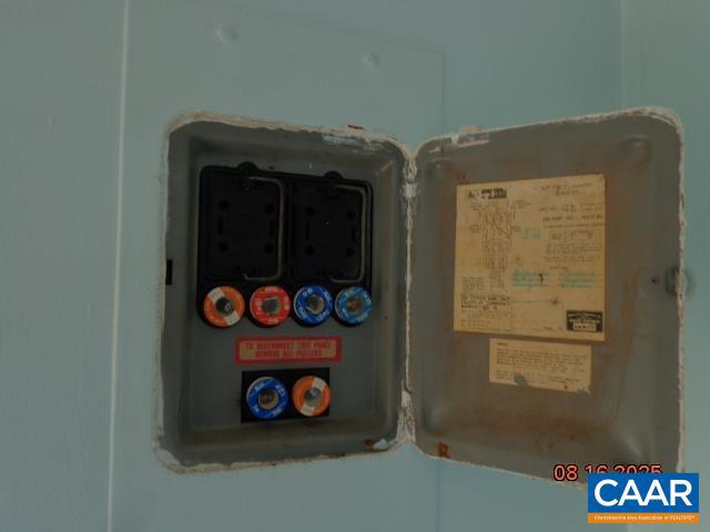 1904 INGLEWOOD DR #E, CHARLOTTESVILLE, Virginia 22901, 2 Bedrooms Bedrooms, ,1 BathroomBathrooms,Residential,For sale,1904 INGLEWOOD DR #E,671153 MLS # 671153 1904 INGLEWOOD DR #E, CHARLOTTESVILLE, Virginia 22901, 2 Bedrooms Bedrooms, ,1 BathroomBathrooms,Residential,For sale,1904 INGLEWOOD DR #E,671153 MLS # 671153