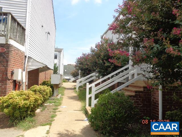 1904 INGLEWOOD DR #E, CHARLOTTESVILLE, Virginia 22901, 2 Bedrooms Bedrooms, ,1 BathroomBathrooms,Residential,For sale,1904 INGLEWOOD DR #E,671153 MLS # 671153 1904 INGLEWOOD DR #E, CHARLOTTESVILLE, Virginia 22901, 2 Bedrooms Bedrooms, ,1 BathroomBathrooms,Residential,For sale,1904 INGLEWOOD DR #E,671153 MLS # 671153