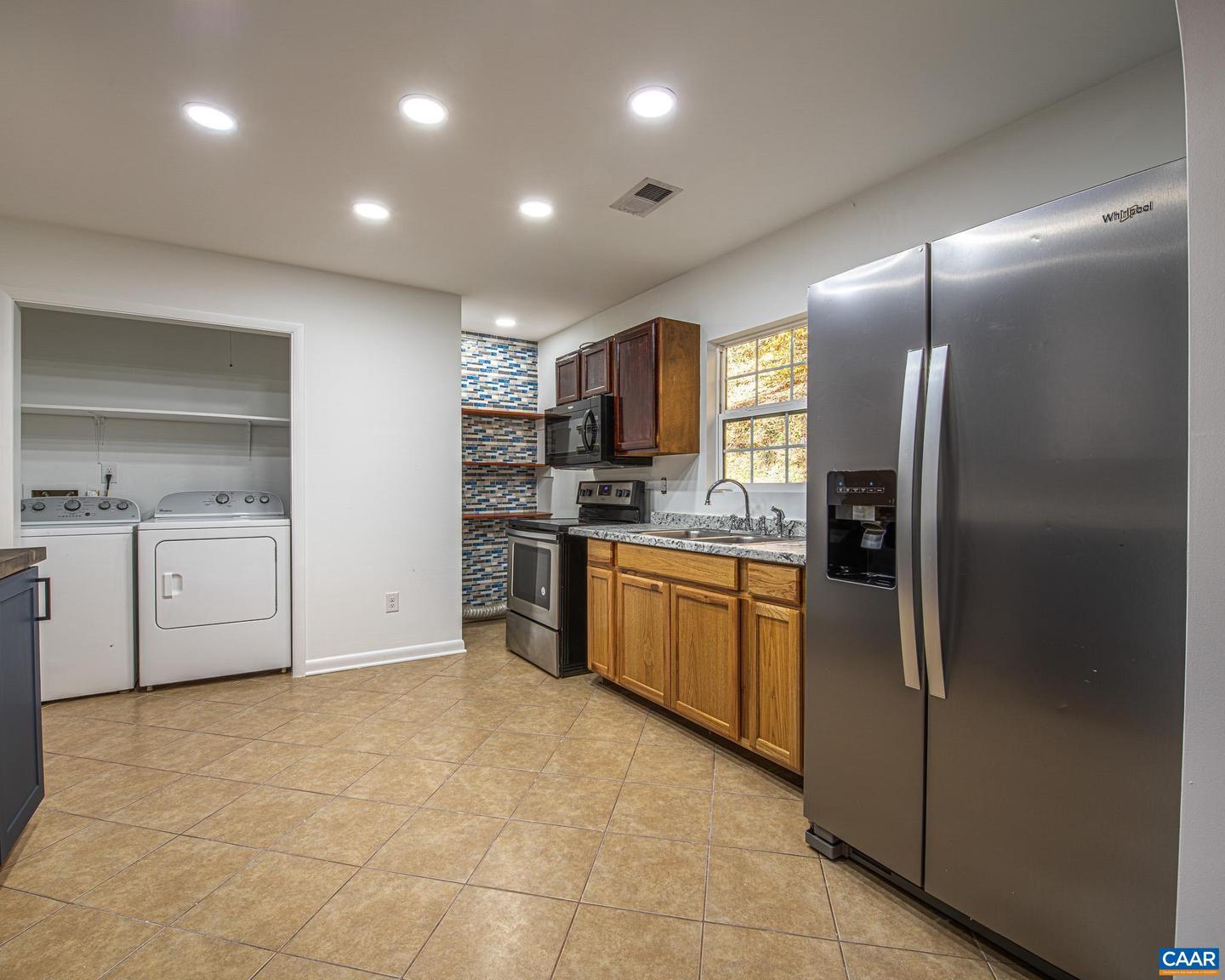 3189 JAMES RIVER RD, HOWARDSVILLE, Virginia 24562, 3 Bedrooms Bedrooms, ,1 BathroomBathrooms,Residential,For sale,3189 JAMES RIVER RD,671157 MLS # 671157 3189 JAMES RIVER RD, HOWARDSVILLE, Virginia 24562, 3 Bedrooms Bedrooms, ,1 BathroomBathrooms,Residential,For sale,3189 JAMES RIVER RD,671157 MLS # 671157