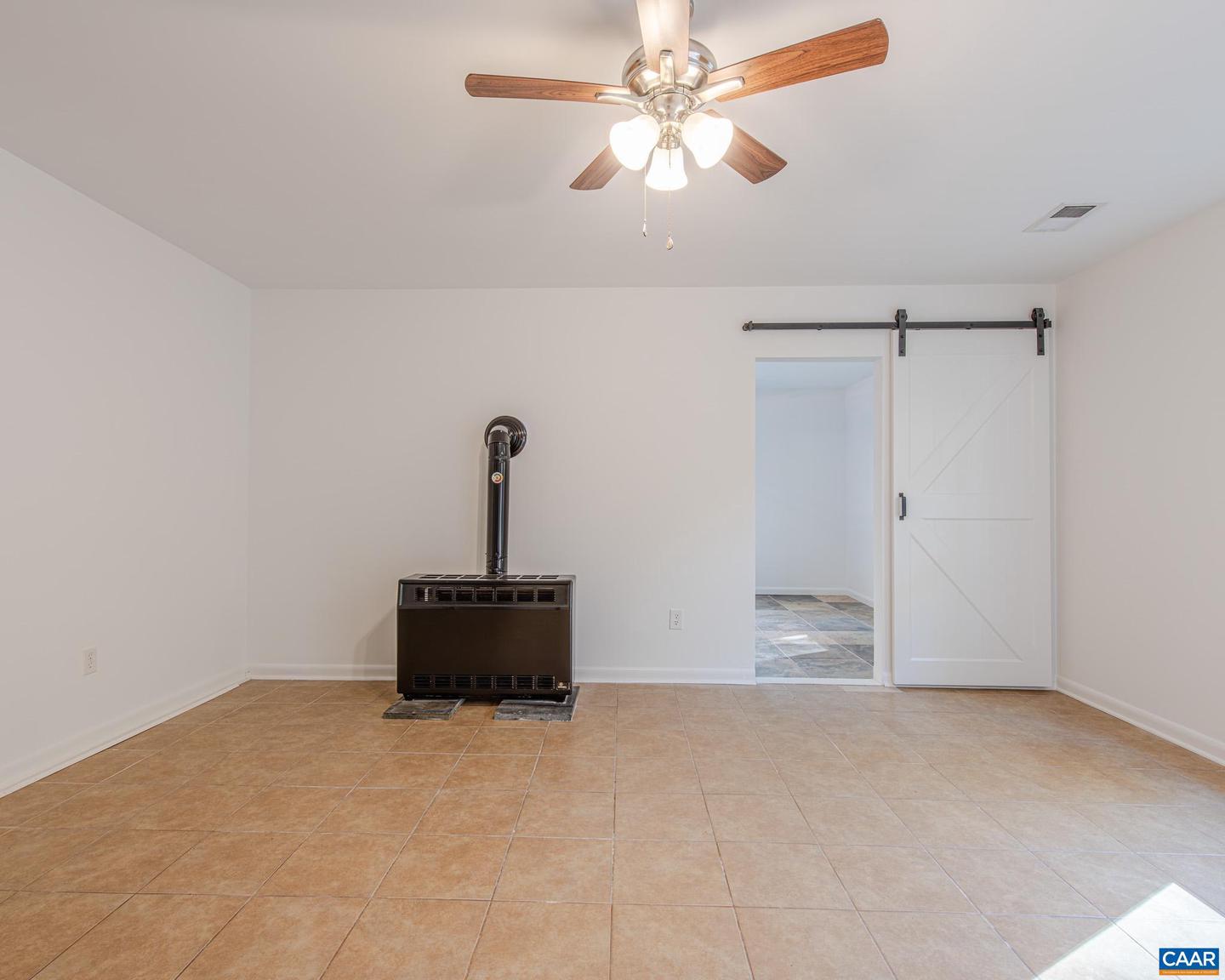 3189 JAMES RIVER RD, HOWARDSVILLE, Virginia 24562, 3 Bedrooms Bedrooms, ,1 BathroomBathrooms,Residential,For sale,3189 JAMES RIVER RD,671157 MLS # 671157 3189 JAMES RIVER RD, HOWARDSVILLE, Virginia 24562, 3 Bedrooms Bedrooms, ,1 BathroomBathrooms,Residential,For sale,3189 JAMES RIVER RD,671157 MLS # 671157