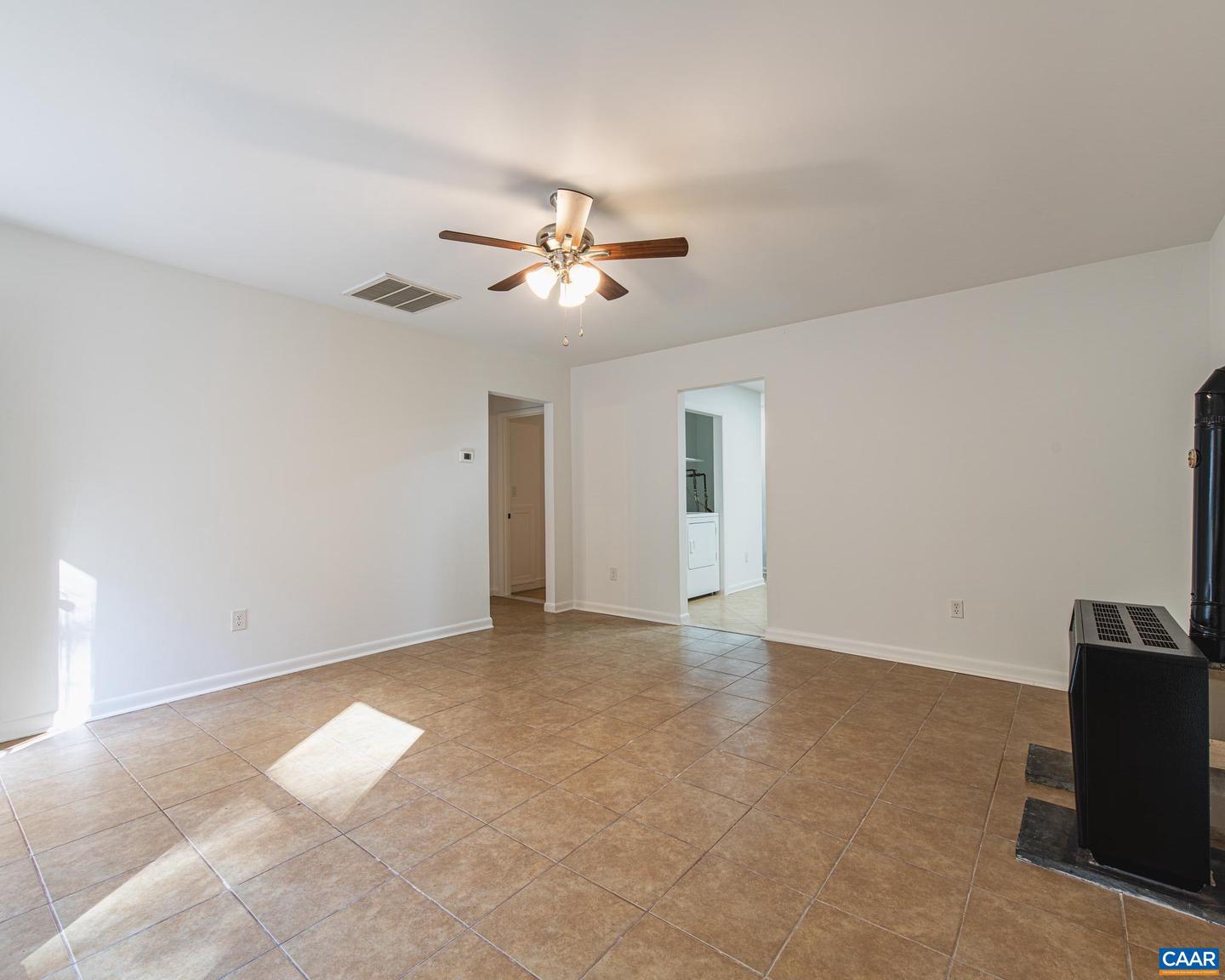 3189 JAMES RIVER RD, HOWARDSVILLE, Virginia 24562, 3 Bedrooms Bedrooms, ,1 BathroomBathrooms,Residential,For sale,3189 JAMES RIVER RD,671157 MLS # 671157 3189 JAMES RIVER RD, HOWARDSVILLE, Virginia 24562, 3 Bedrooms Bedrooms, ,1 BathroomBathrooms,Residential,For sale,3189 JAMES RIVER RD,671157 MLS # 671157