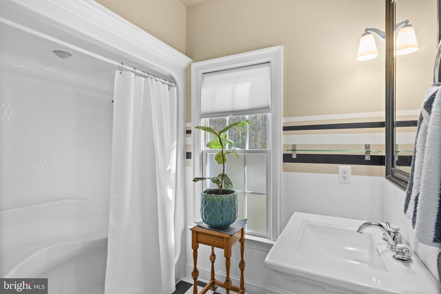 323 TURKEY TRL, MINERAL, Virginia 23117, 5 Bedrooms Bedrooms, ,4 BathroomsBathrooms,Residential,For sale,323 TURKEY TRL,VALA2008916 MLS # VALA2008916 323 TURKEY TRL, MINERAL, Virginia 23117, 5 Bedrooms Bedrooms, ,4 BathroomsBathrooms,Residential,For sale,323 TURKEY TRL,VALA2008916 MLS # VALA2008916