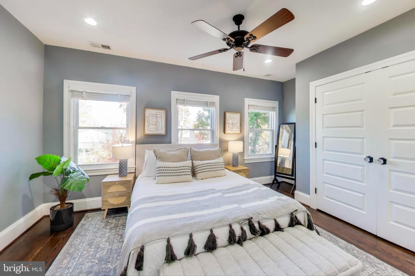 917 HAMLIN ST NE, WASHINGTON, District Of Columbia 20017, 4 Bedrooms Bedrooms, ,2 BathroomsBathrooms,Residential,For sale,917 HAMLIN ST NE,DCDC2231948 MLS # DCDC2231948 917 HAMLIN ST NE, WASHINGTON, District Of Columbia 20017, 4 Bedrooms Bedrooms, ,2 BathroomsBathrooms,Residential,For sale,917 HAMLIN ST NE,DCDC2231948 MLS # DCDC2231948