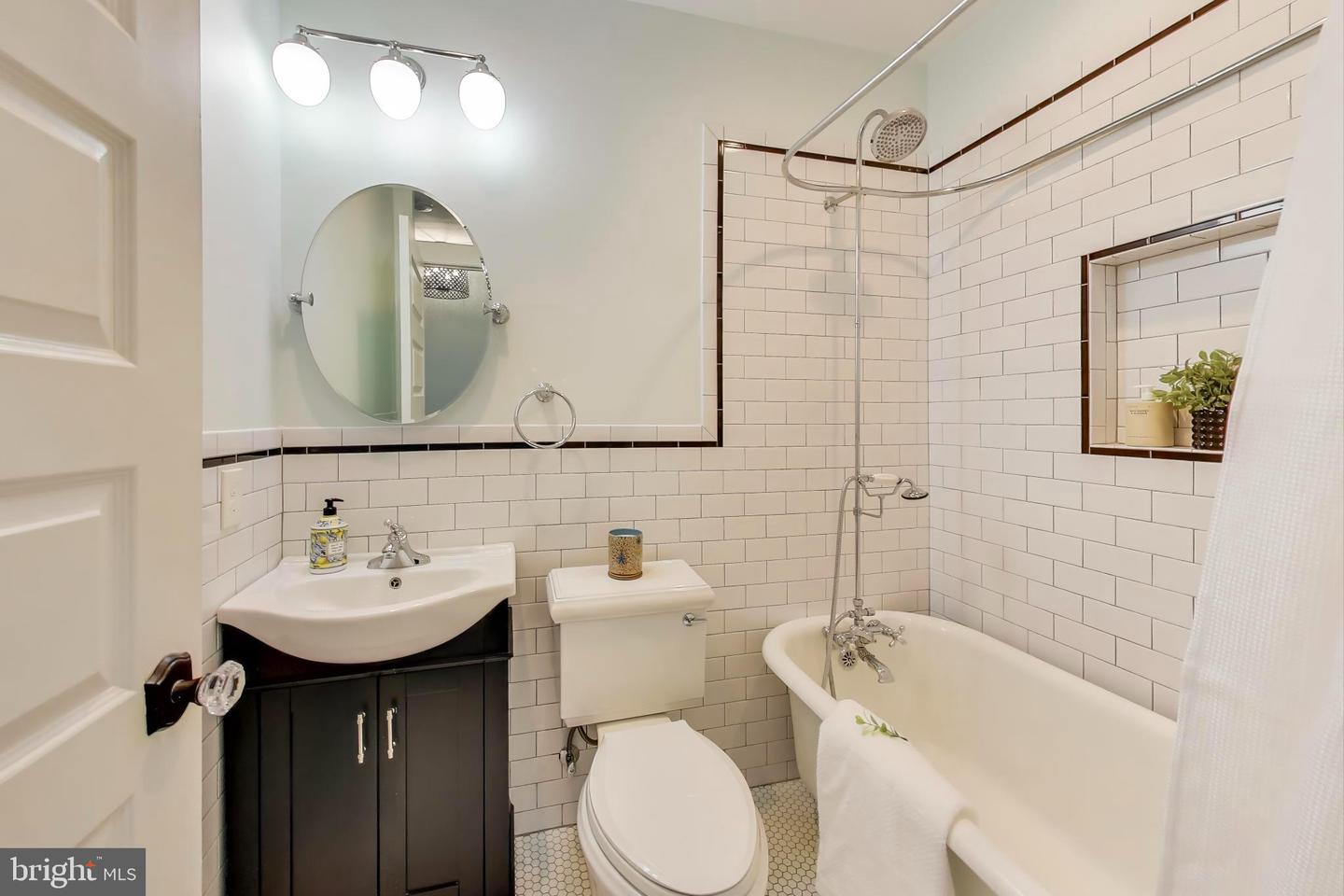 917 HAMLIN ST NE, WASHINGTON, District Of Columbia 20017, 4 Bedrooms Bedrooms, ,2 BathroomsBathrooms,Residential,For sale,917 HAMLIN ST NE,DCDC2231948 MLS # DCDC2231948 917 HAMLIN ST NE, WASHINGTON, District Of Columbia 20017, 4 Bedrooms Bedrooms, ,2 BathroomsBathrooms,Residential,For sale,917 HAMLIN ST NE,DCDC2231948 MLS # DCDC2231948