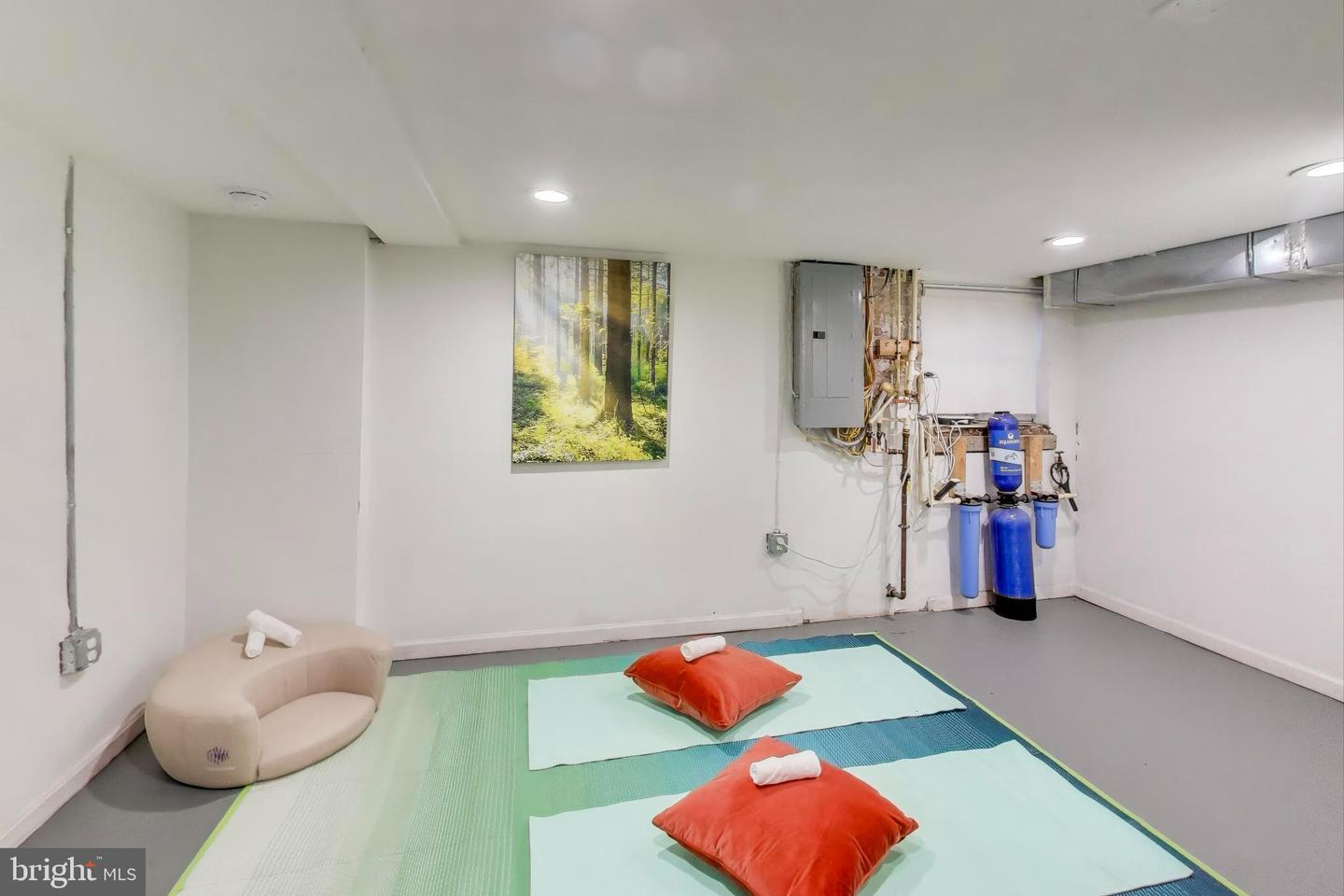 917 HAMLIN ST NE, WASHINGTON, District Of Columbia 20017, 4 Bedrooms Bedrooms, ,2 BathroomsBathrooms,Residential,For sale,917 HAMLIN ST NE,DCDC2231948 MLS # DCDC2231948 917 HAMLIN ST NE, WASHINGTON, District Of Columbia 20017, 4 Bedrooms Bedrooms, ,2 BathroomsBathrooms,Residential,For sale,917 HAMLIN ST NE,DCDC2231948 MLS # DCDC2231948